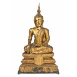 Sitzender Buddha Thailand, Rattanakosin, 19.Jh. Bronze mit Gold-, Schwarz- und Rotlack. Sitzt in