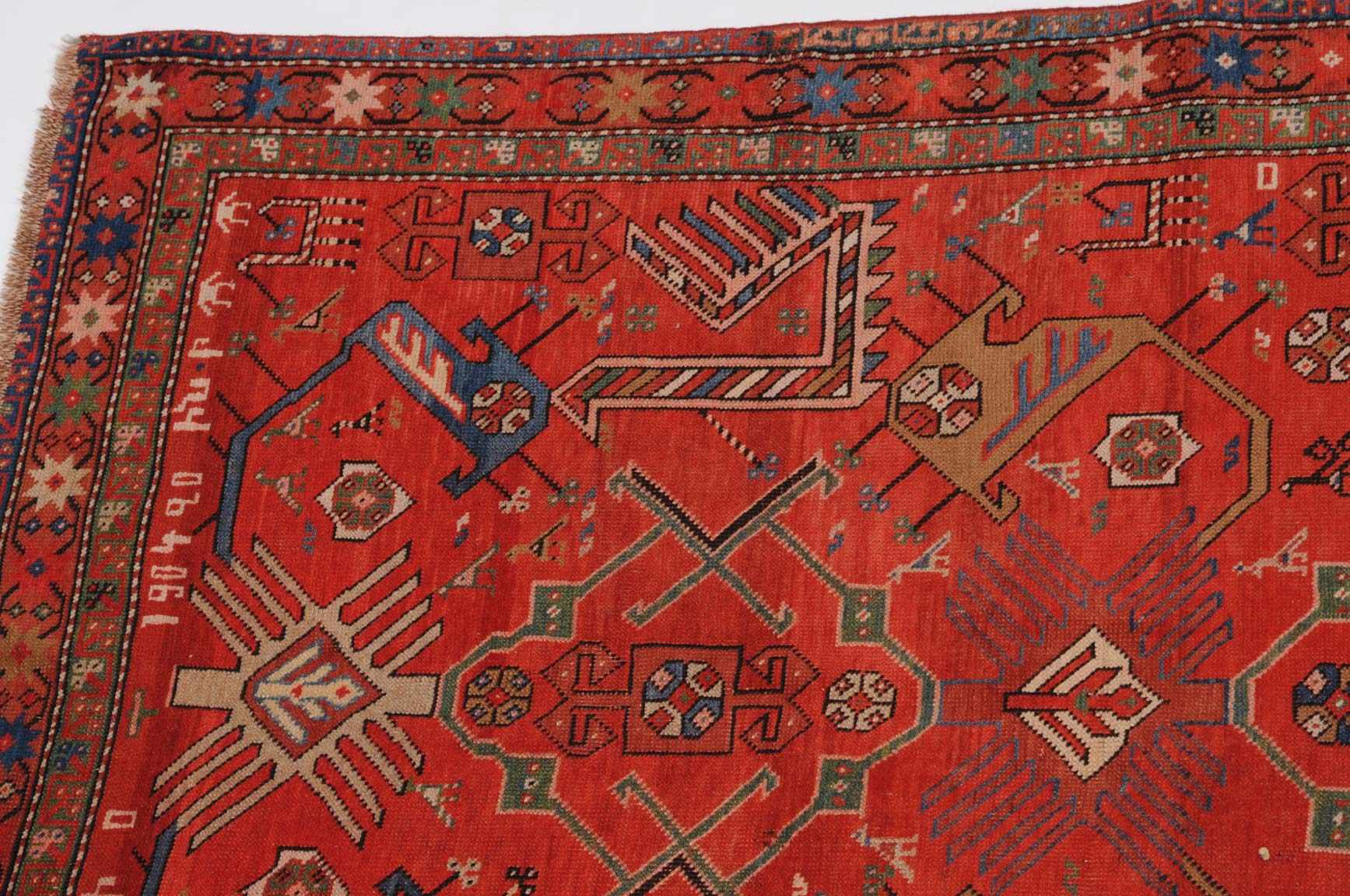 Karabagh S-Kaukasus, datiert mit "1904". Das rote Mittelfeld ist mit stilisierten Akstafa-Vögeln - Image 6 of 9