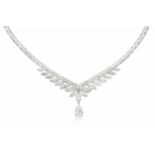 Gübelin Diamant-Collier 1960er Jahre. Nummeriert 42A-2372. 750 Weissgold. Bezauberndes Collier mit 1