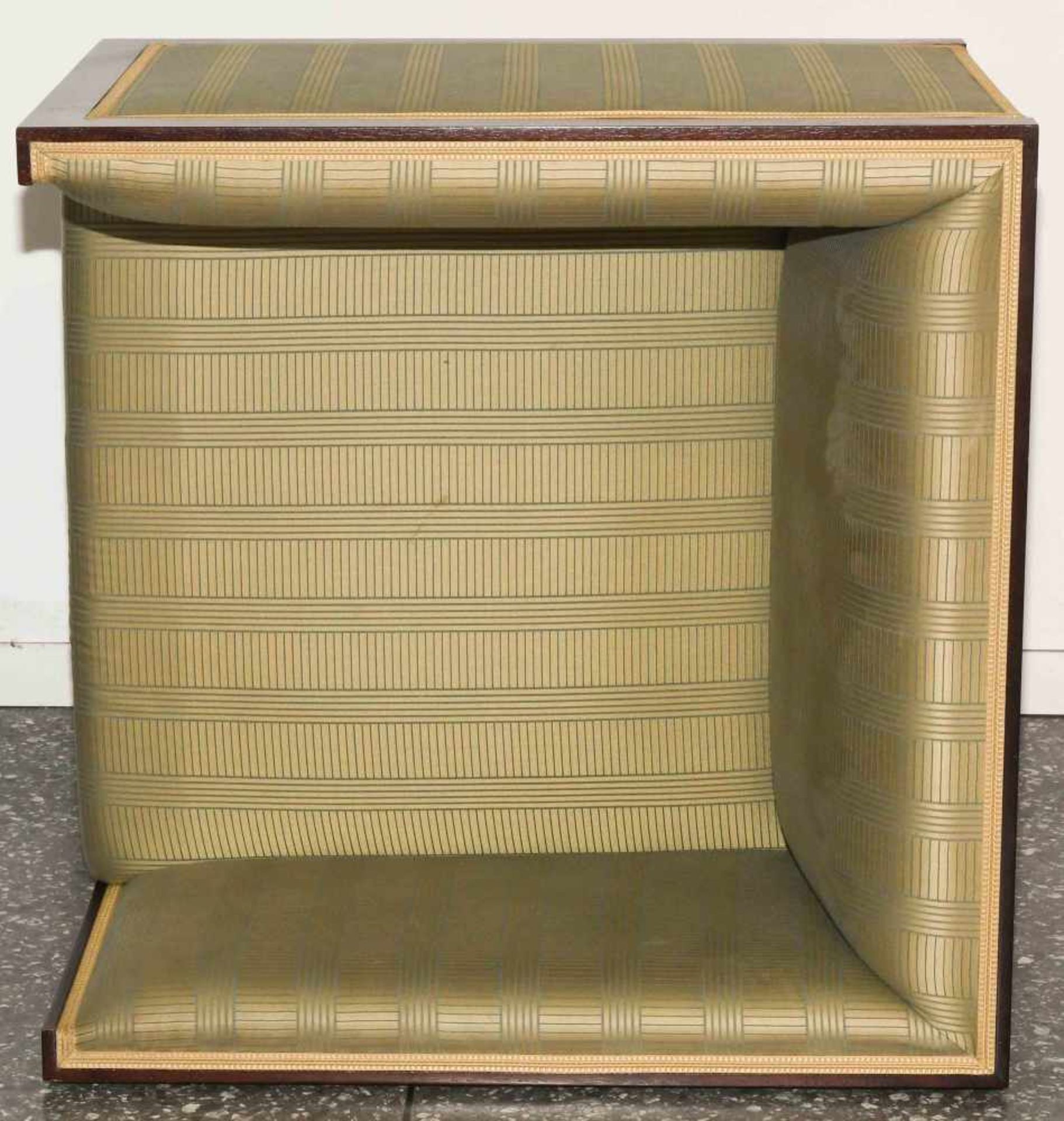 Hoffmann, Josef (1870–1956) Cabinett-Gruppe: Satz von vier Sesseln und Tisch, Entwurf 1902. Neuere - Bild 8 aus 39