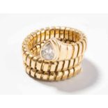 Bulgari Diamant-Ring Italien. Modell Tubogas Serpenti. 1 Diamant-Tropfen ca. 0.48 ct, K/L-si. Gr.