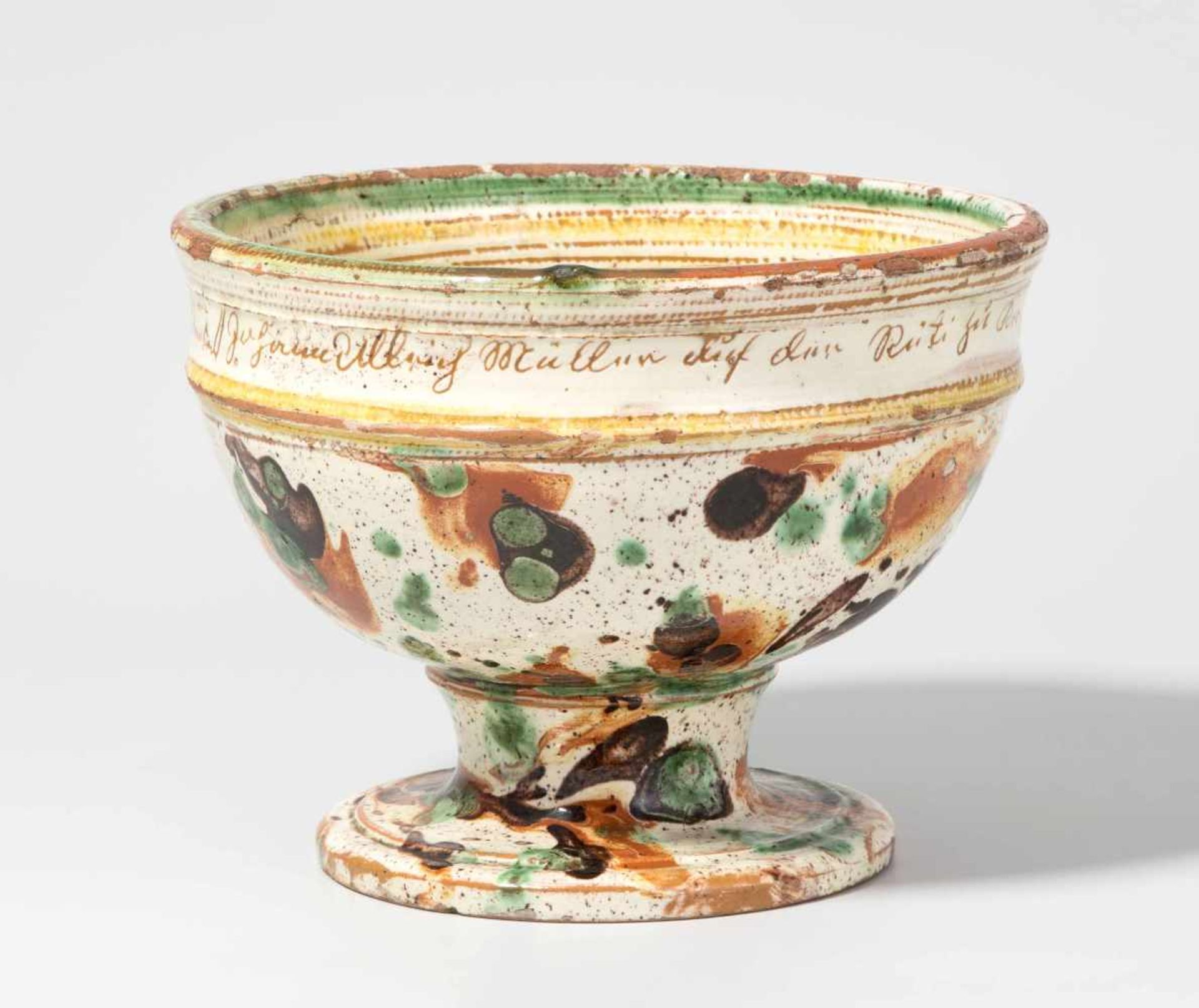 Napf, Langnau Datiert 1852. "Nidlenapf". Keramik, braun-grün-violette Marmorierung über
