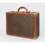 Louis Vuitton, Koffer "Cotteville 45" Monogram Canvas. Messingbeschläge. Abgerundeter Traggriff. S-