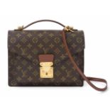 Louis Vuitton, Handtasche "Monceau" Monogram Canvas. Überschlag mit Verschluss aus goldfarbenem