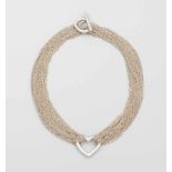 Tiffany & Co., Halskette "Heart" 925 Silber. Anhänger in Form eines Herzens. Feine Ketten mit