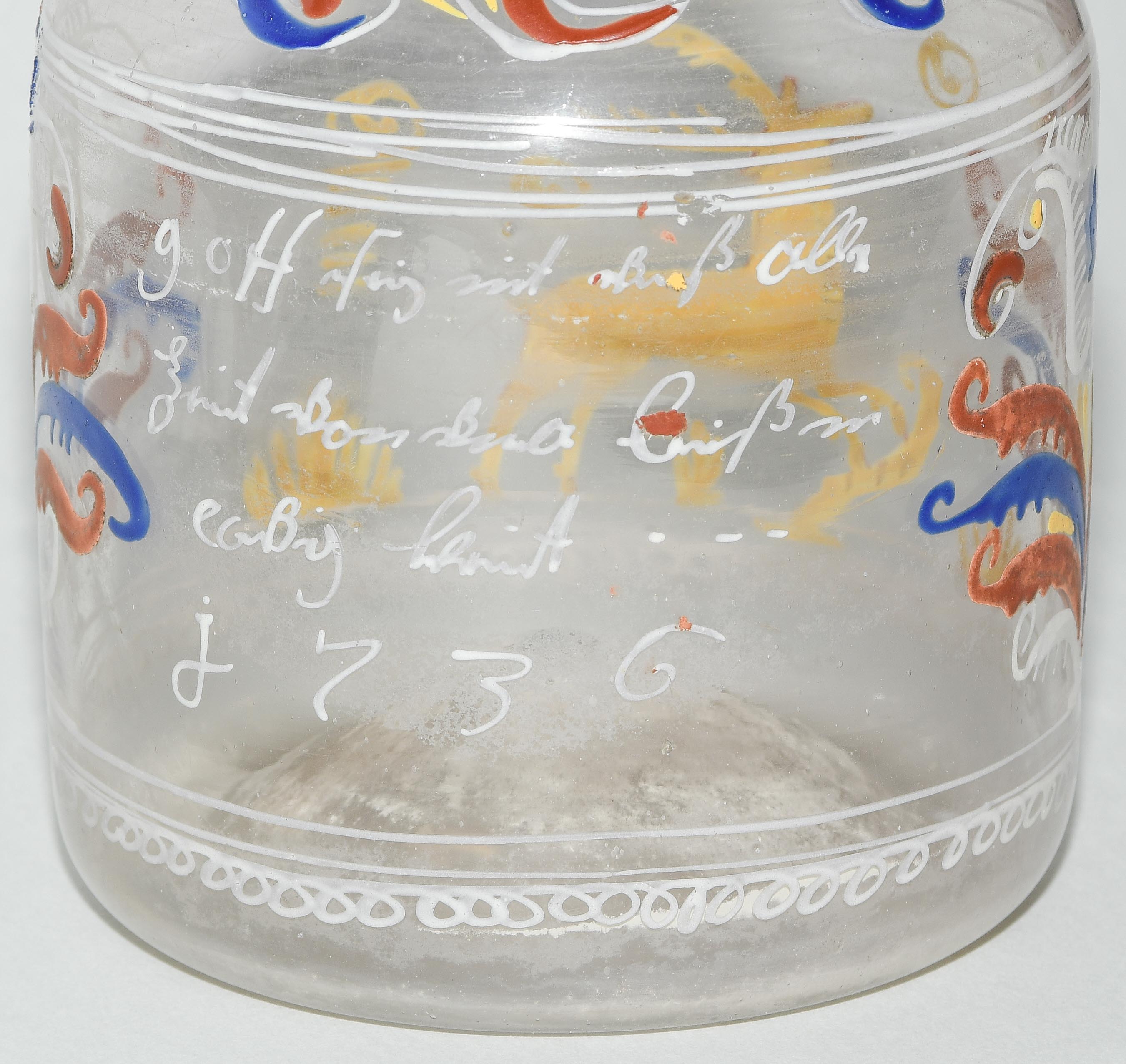 Flasche, alpenländisch Datiert 1736. Farbloses Glas, Emailmalerei: Hirsch, Blumenstauden, Spruch mit - Bild 5 aus 5