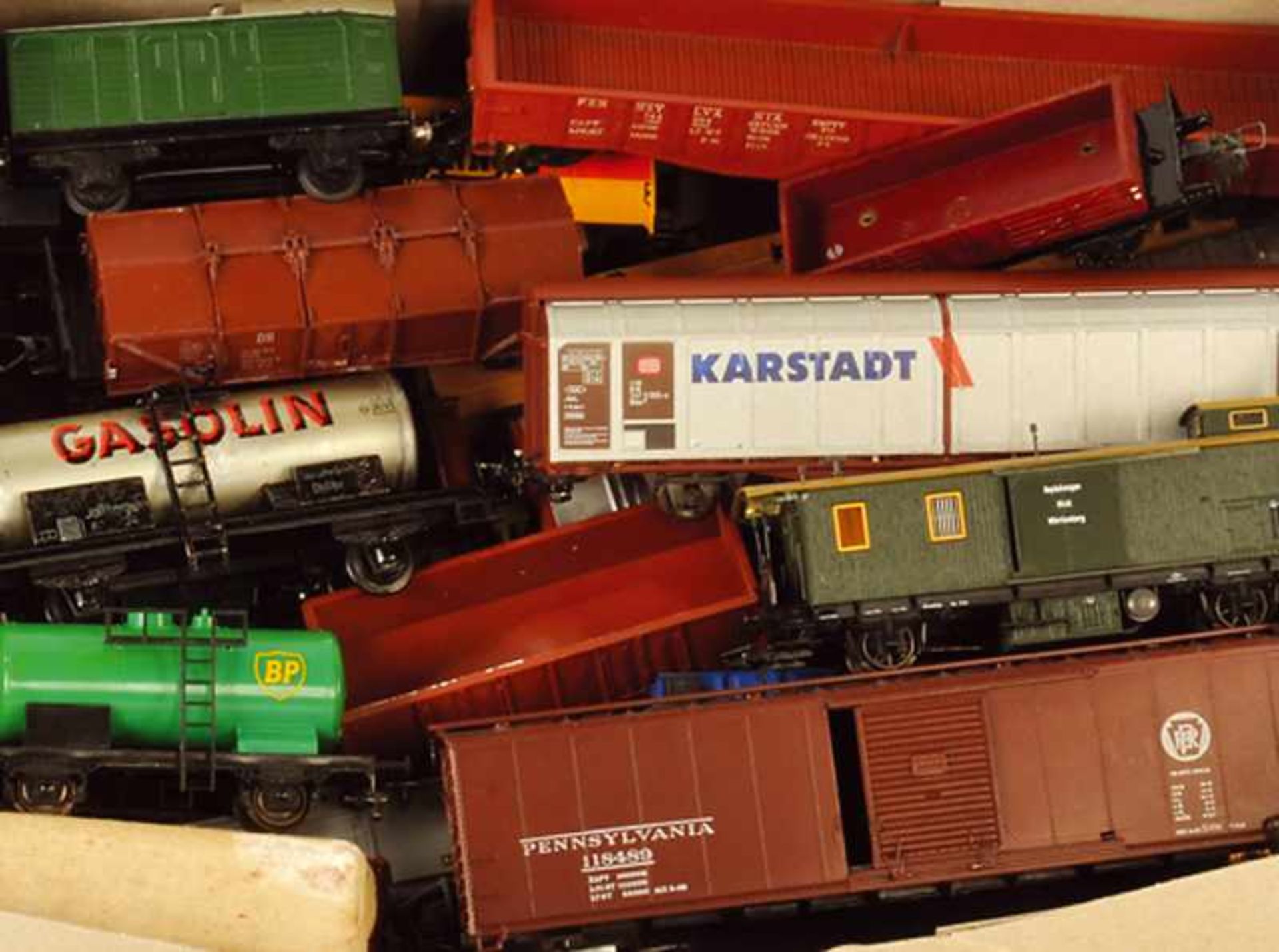 Konvolut Güterwagen verschiedener Hersteller Kartons fehlen, Besichtigung erforderlich.