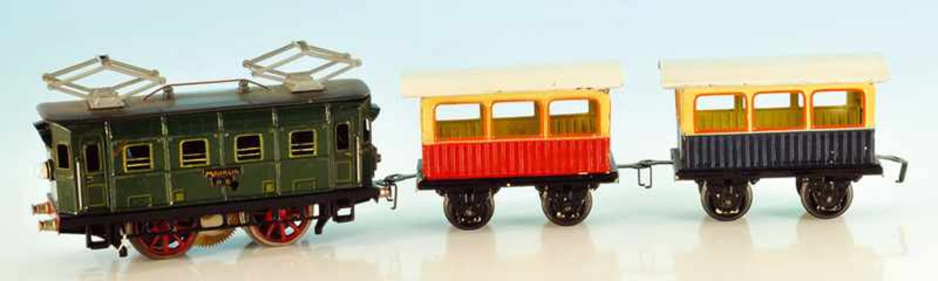 MÄRKLIN Zahnradzug S 13060 N/35/0 bestehend aus Zahnradlok S 13060 N, grün, 2 Zahnradwagen 1835/0,