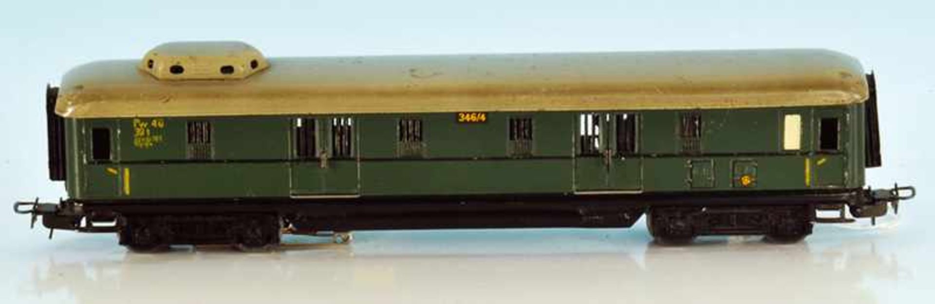 MÄRKLIN Packwagen 346/4 Gebrauchsspuren, mit Beleuchtung, Besichtigung erforderlich.