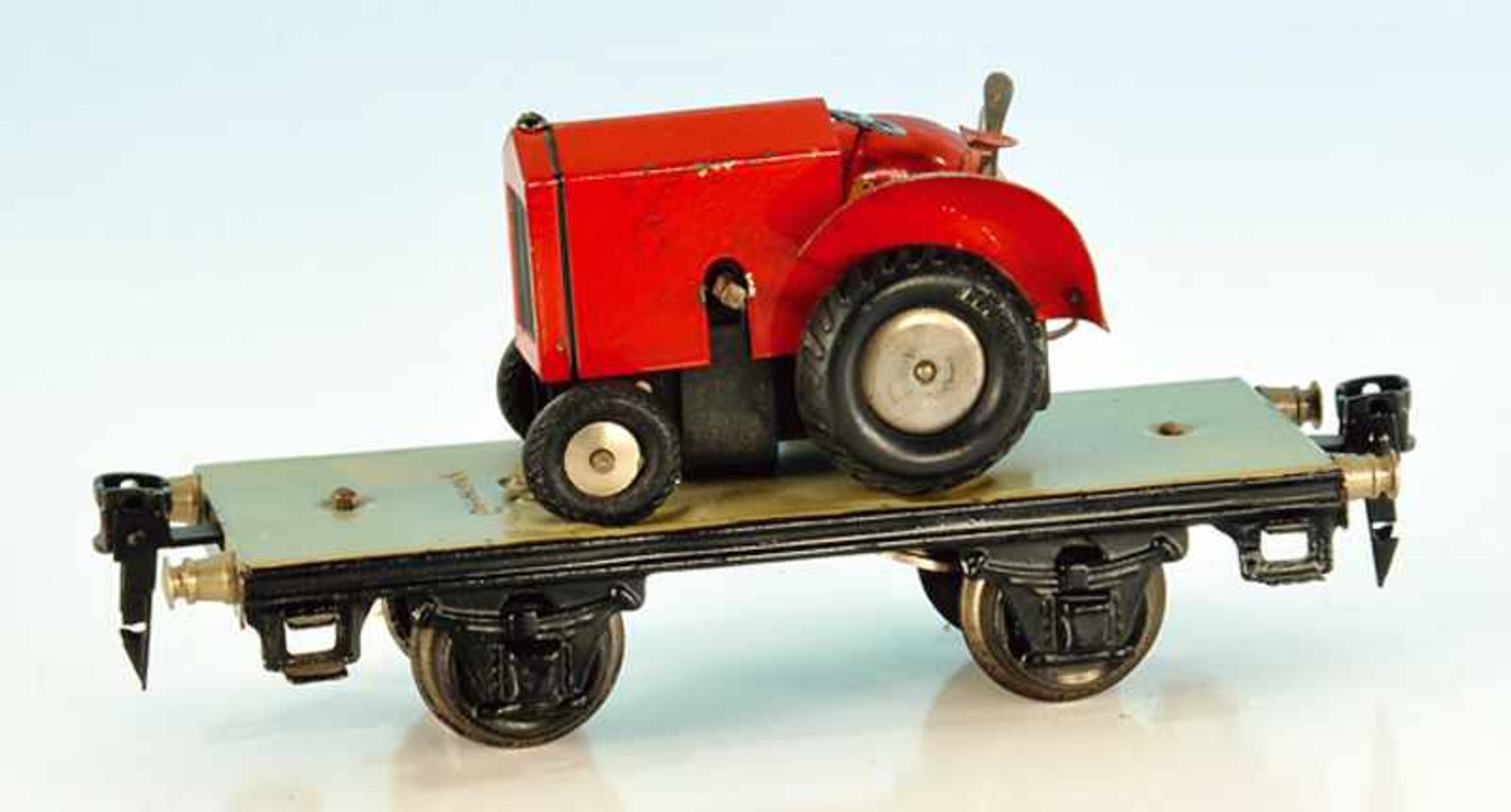 MÄRKLIN Traktorwagen 1707/0 16,5 cm, der Traktor mit kleinen Lackschäden, Unterwagen gut erhalten,