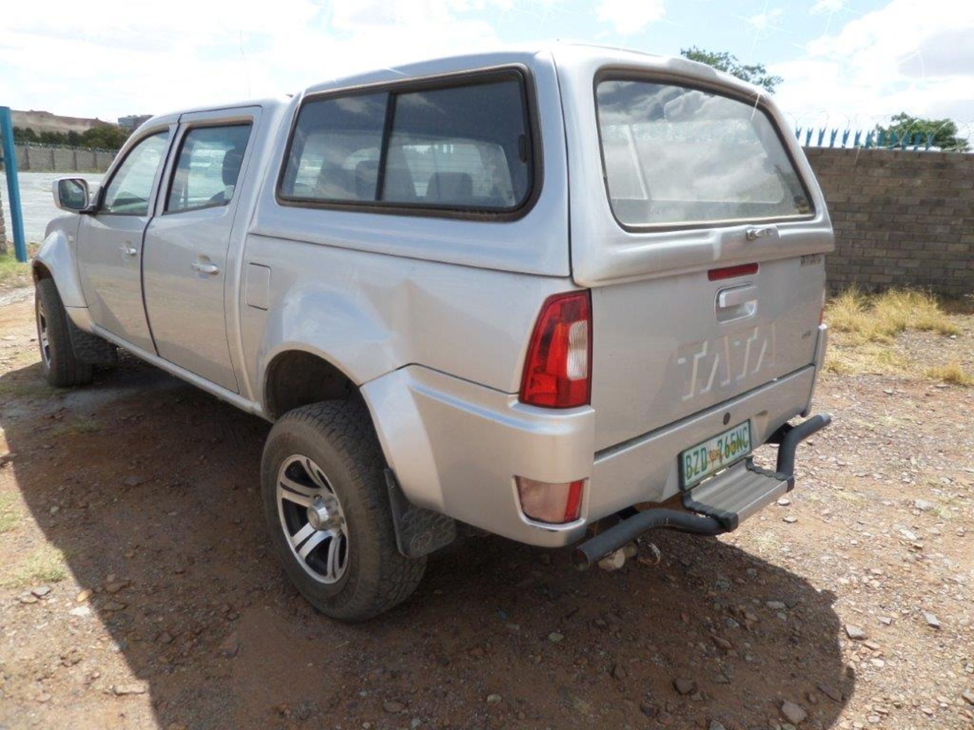 2009 Tata Xenon - Image 7 of 10