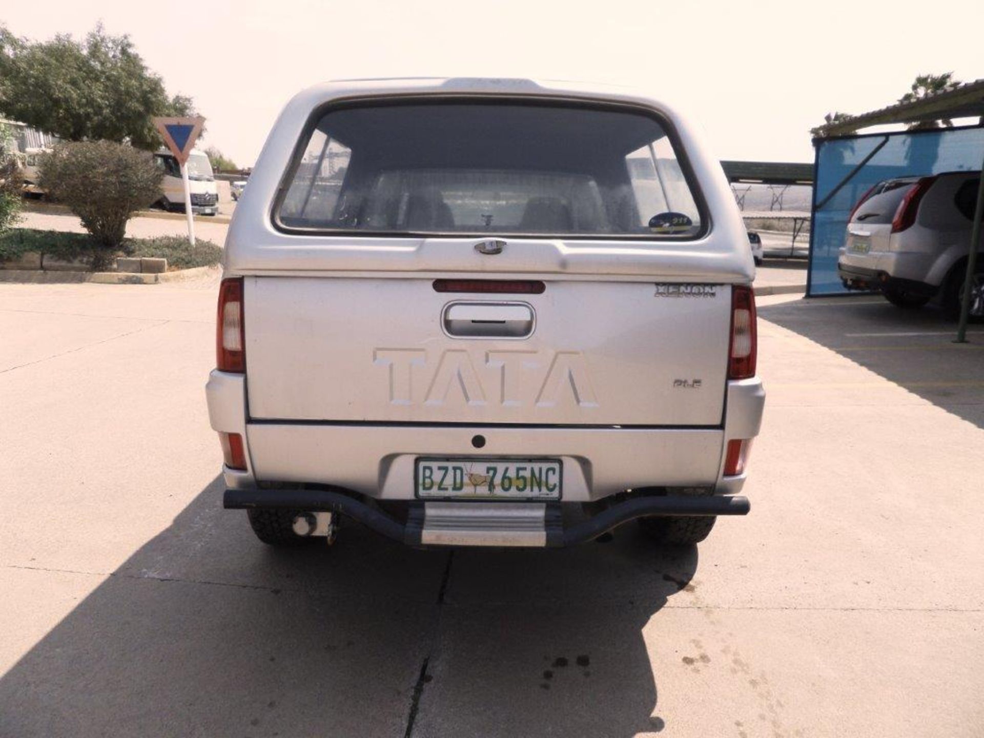 2009 Tata Xenon - Image 2 of 10