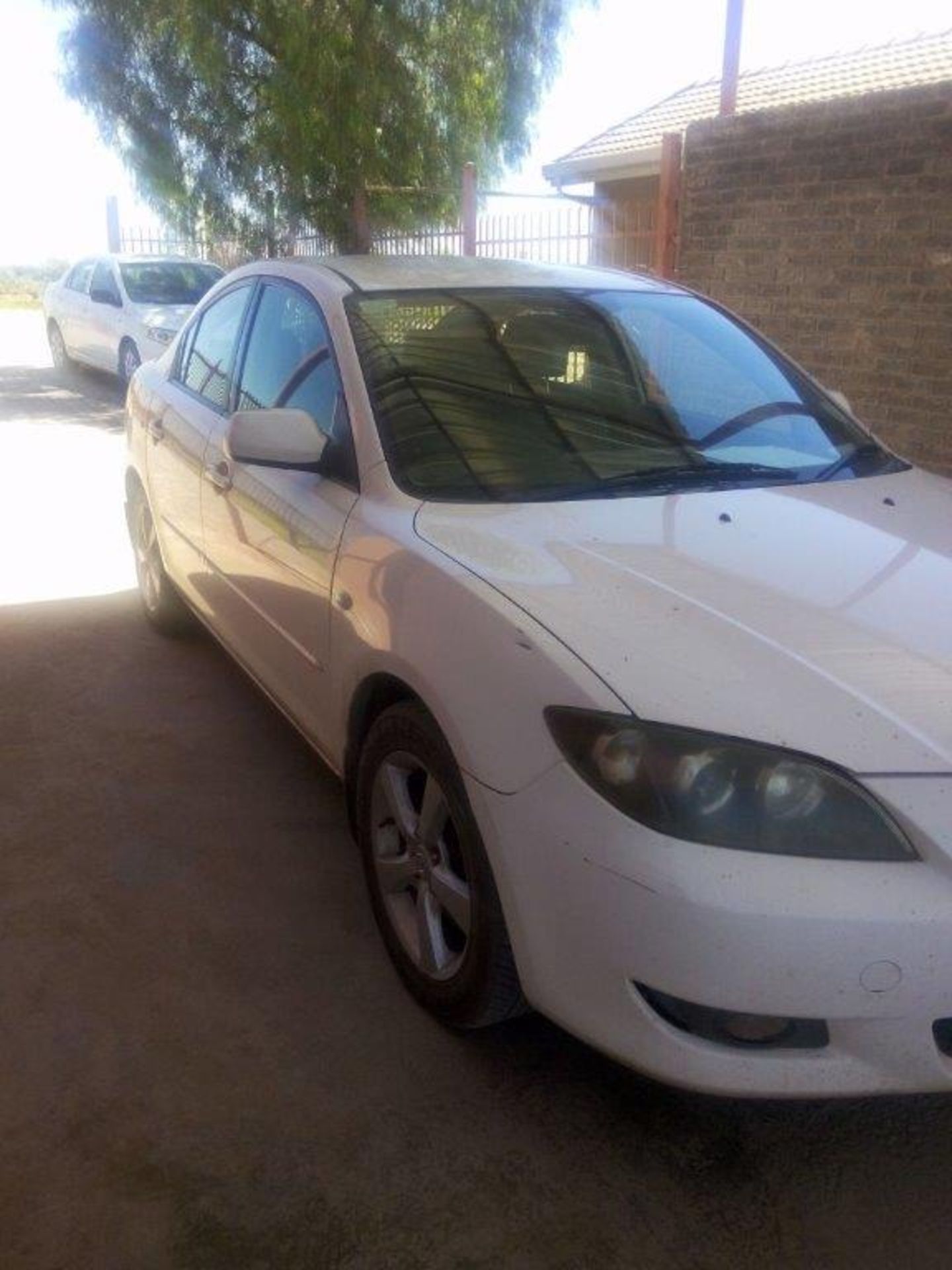 2005 Mazda 3 1.6 Sedan - Image 3 of 8