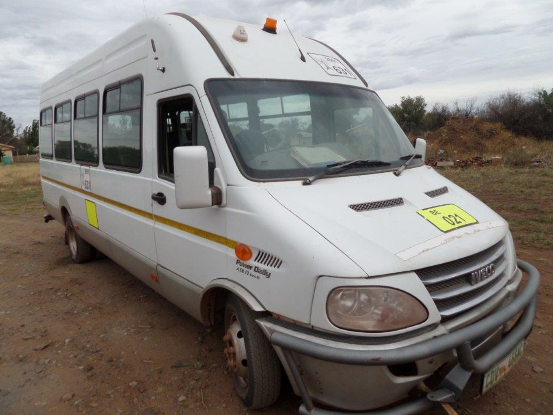 2011 Iveco  Powerdaily (20 Seater) - Image 2 of 8