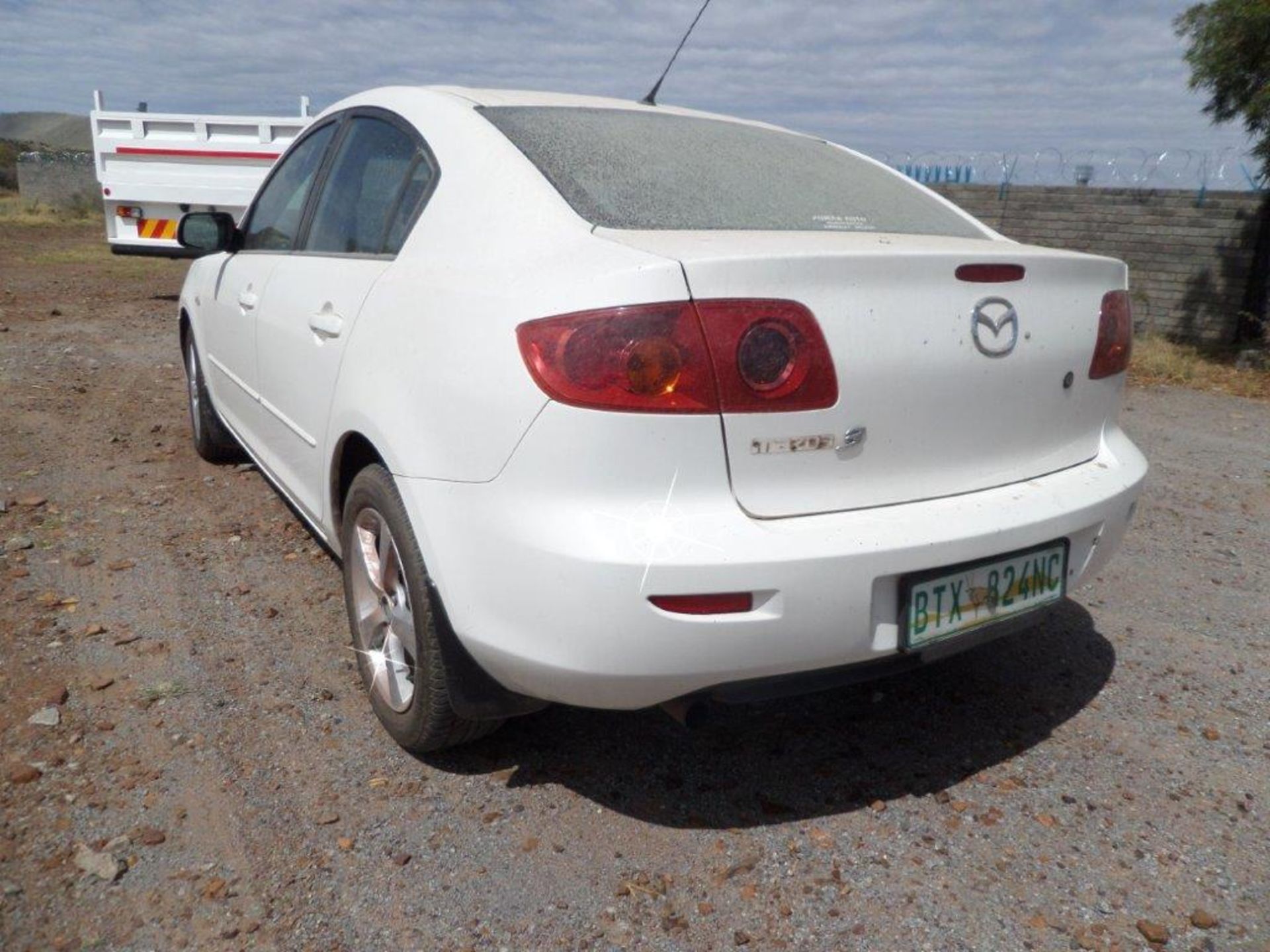 2006 Mazda 3 - Image 10 of 12