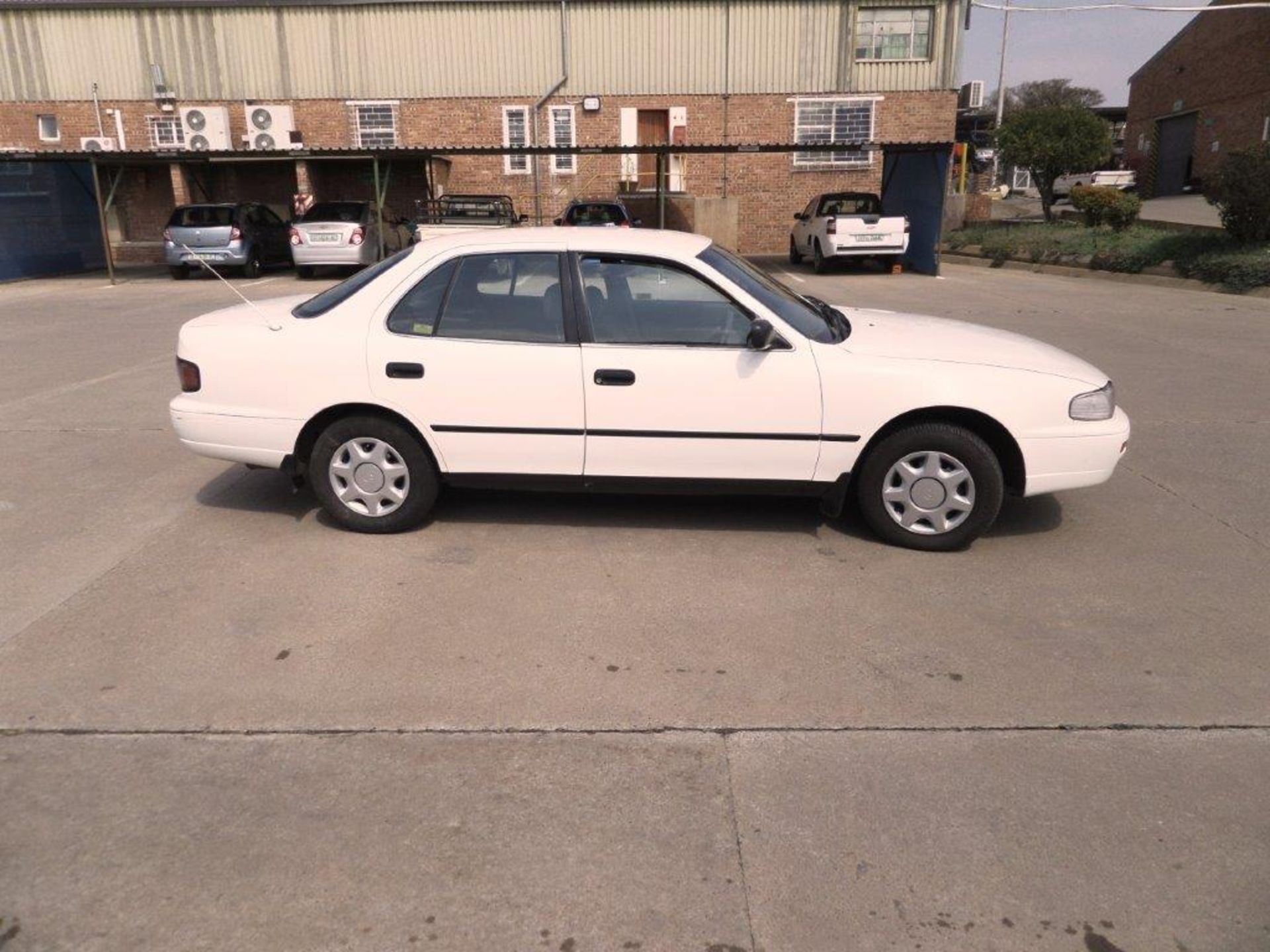 2000 Toyota Camry 2L I.S - Image 3 of 14