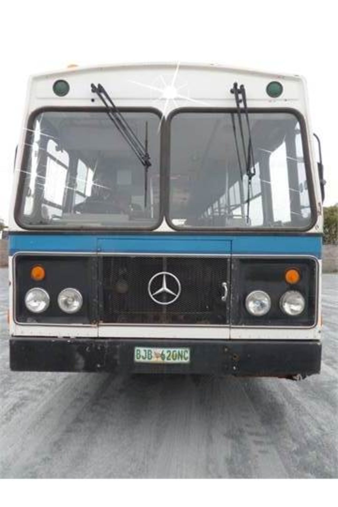 1984 Mercedes Benz 61 Seater Bus - Image 4 of 13