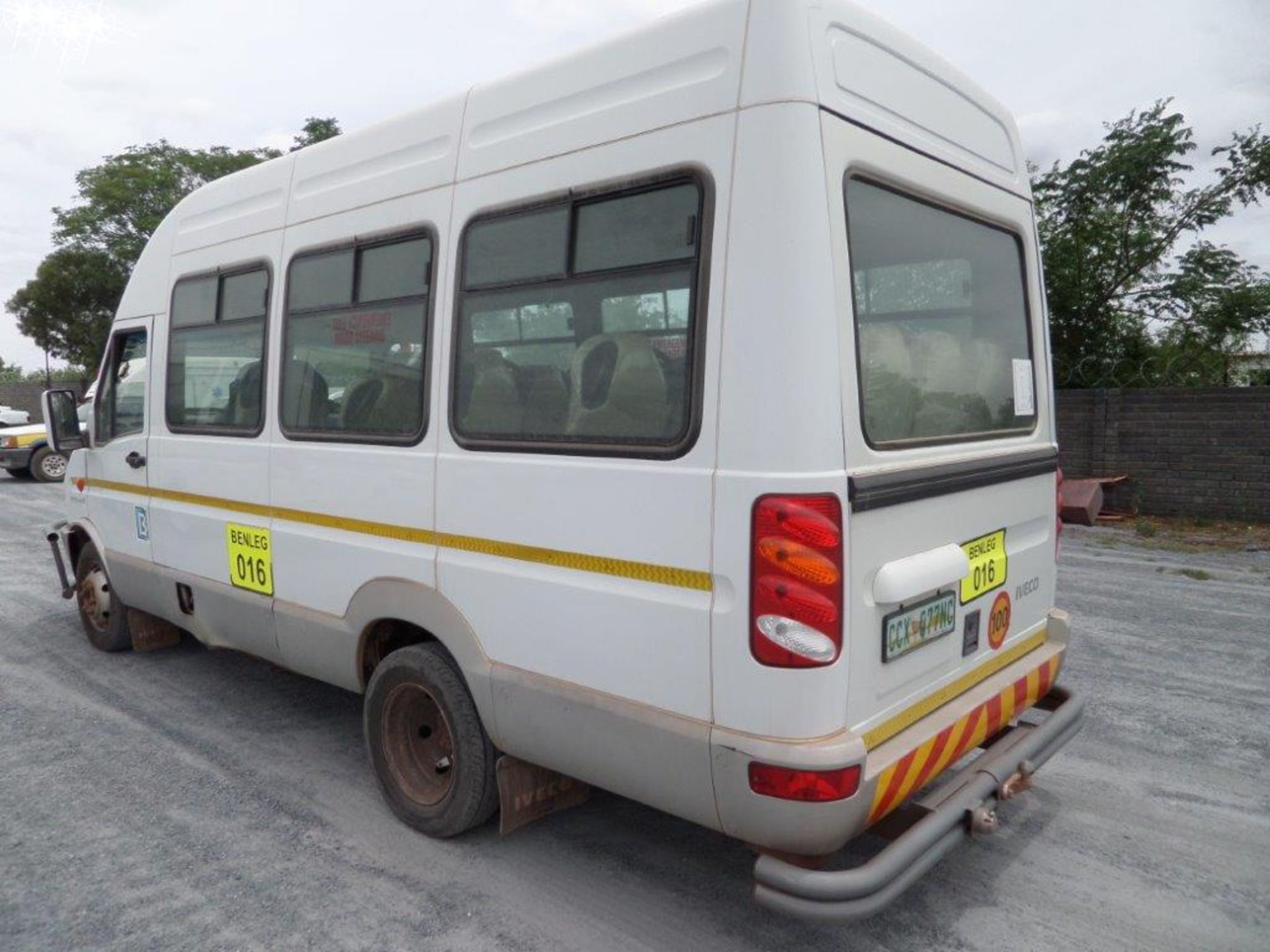 2011 Iveco Powerdaily (17 Seater) - Image 6 of 9