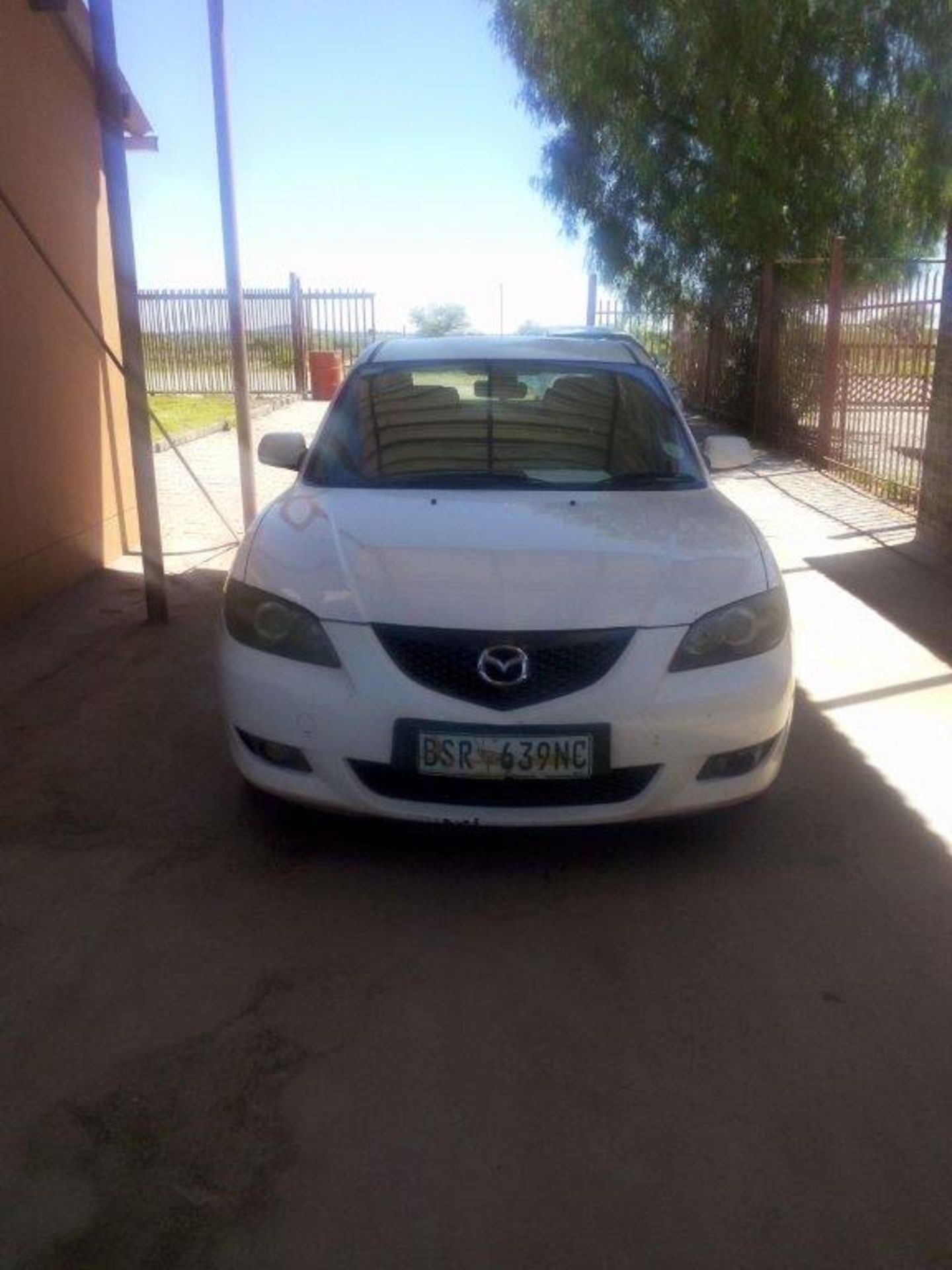 2005 Mazda 3 1.6 Sedan - Image 6 of 8