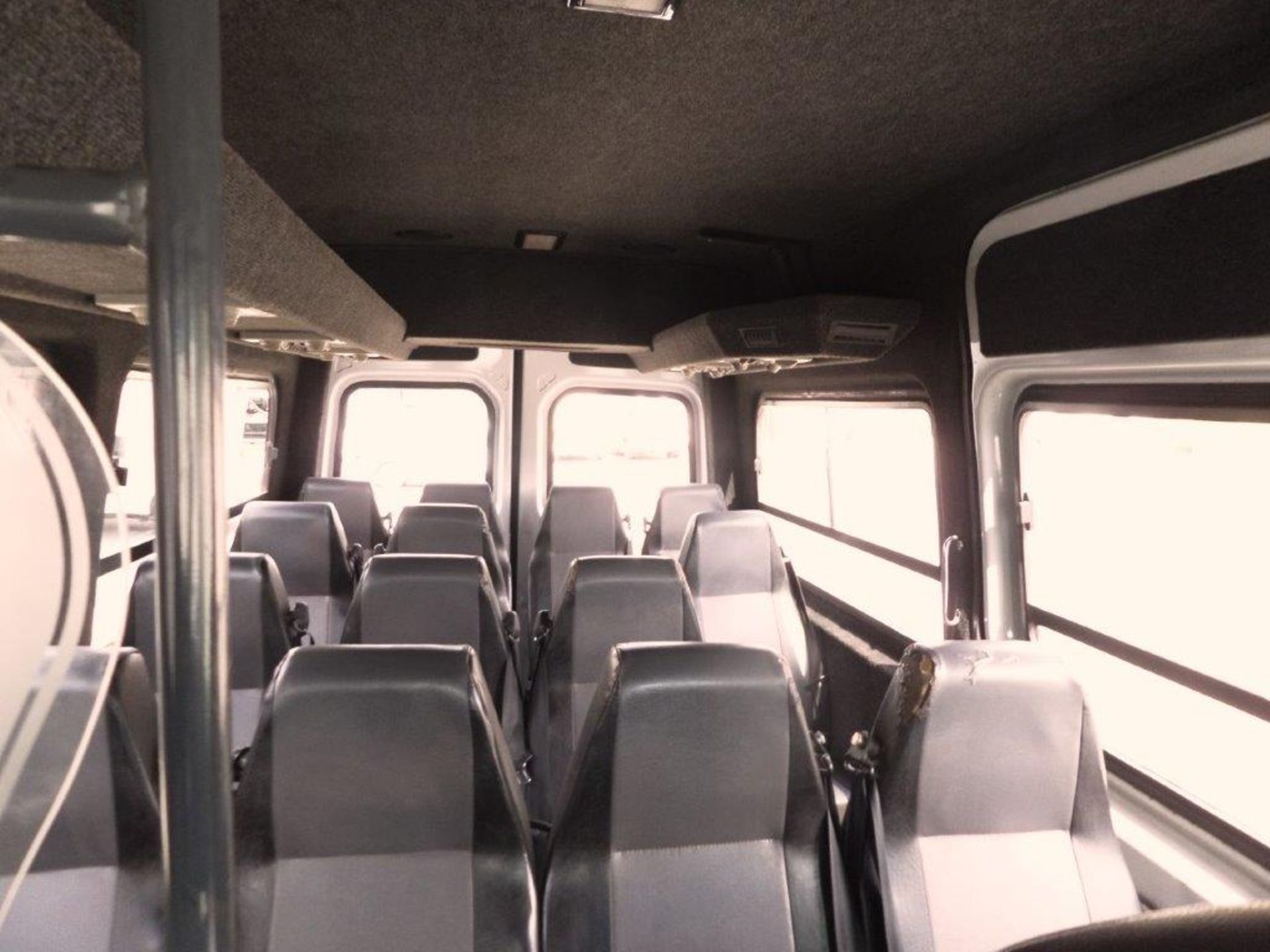 2007 Mercedes Benz Sprinter VT126B (17Seater) - Image 9 of 12