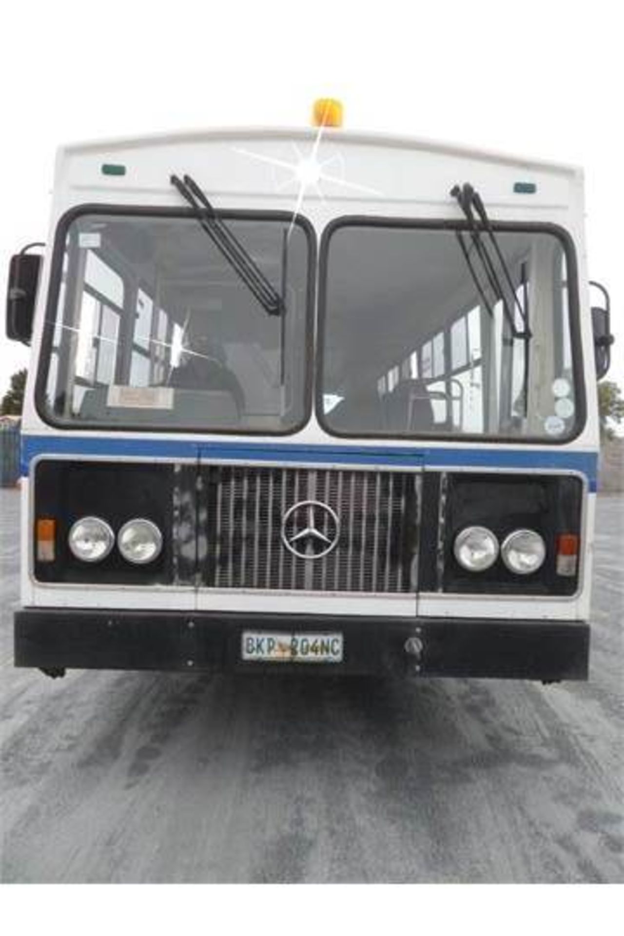 1992 Mercedes Benz 50 Seater Bus - Image 3 of 5