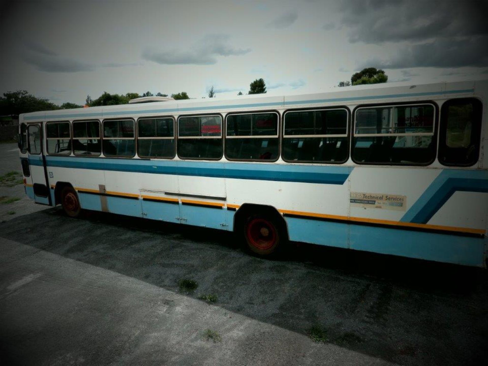 1984 Mercedes Benz 61 Seater Bus - Image 11 of 13