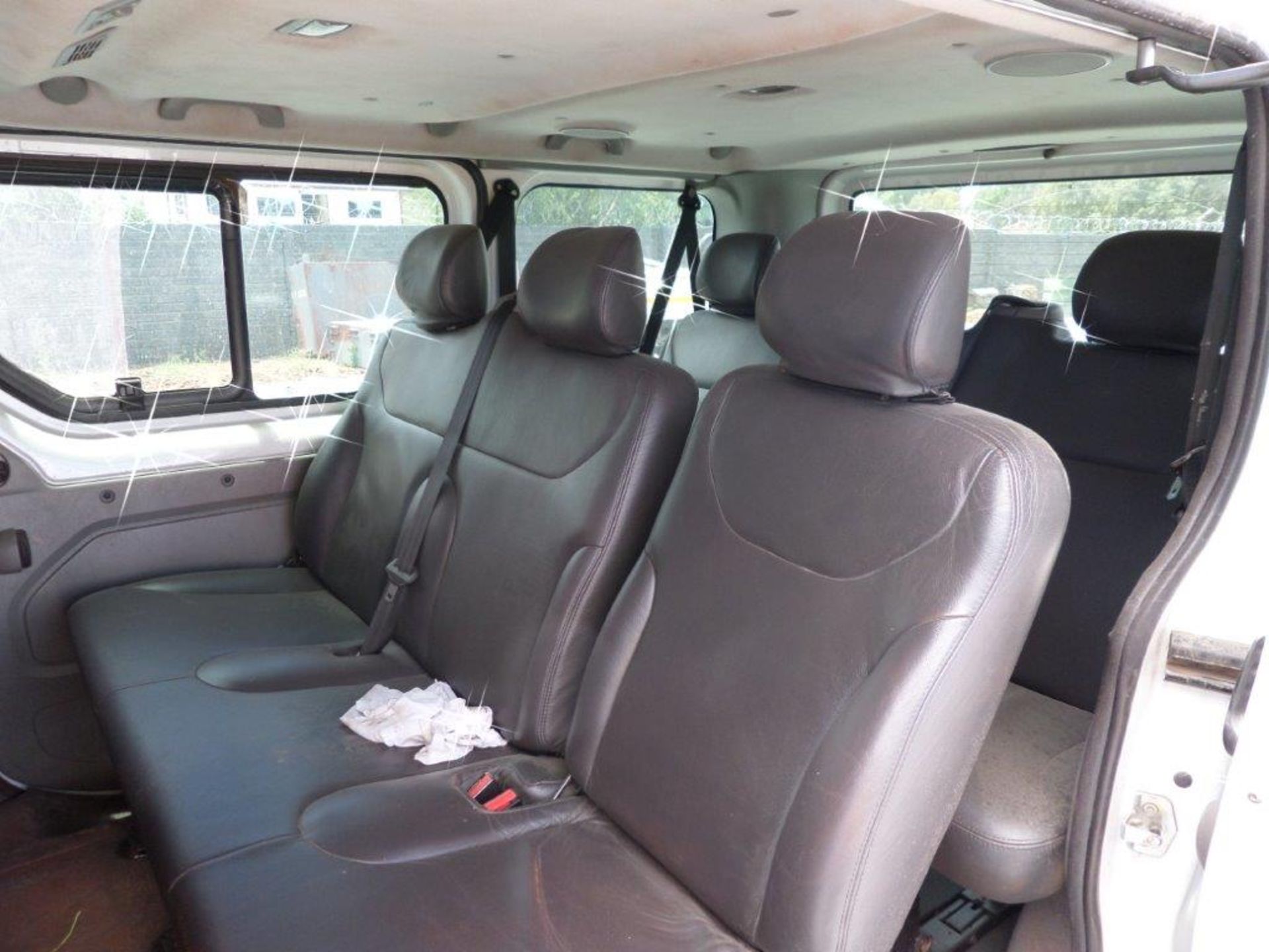 2008 Nissan  Primastar (9Seater) - Image 8 of 8