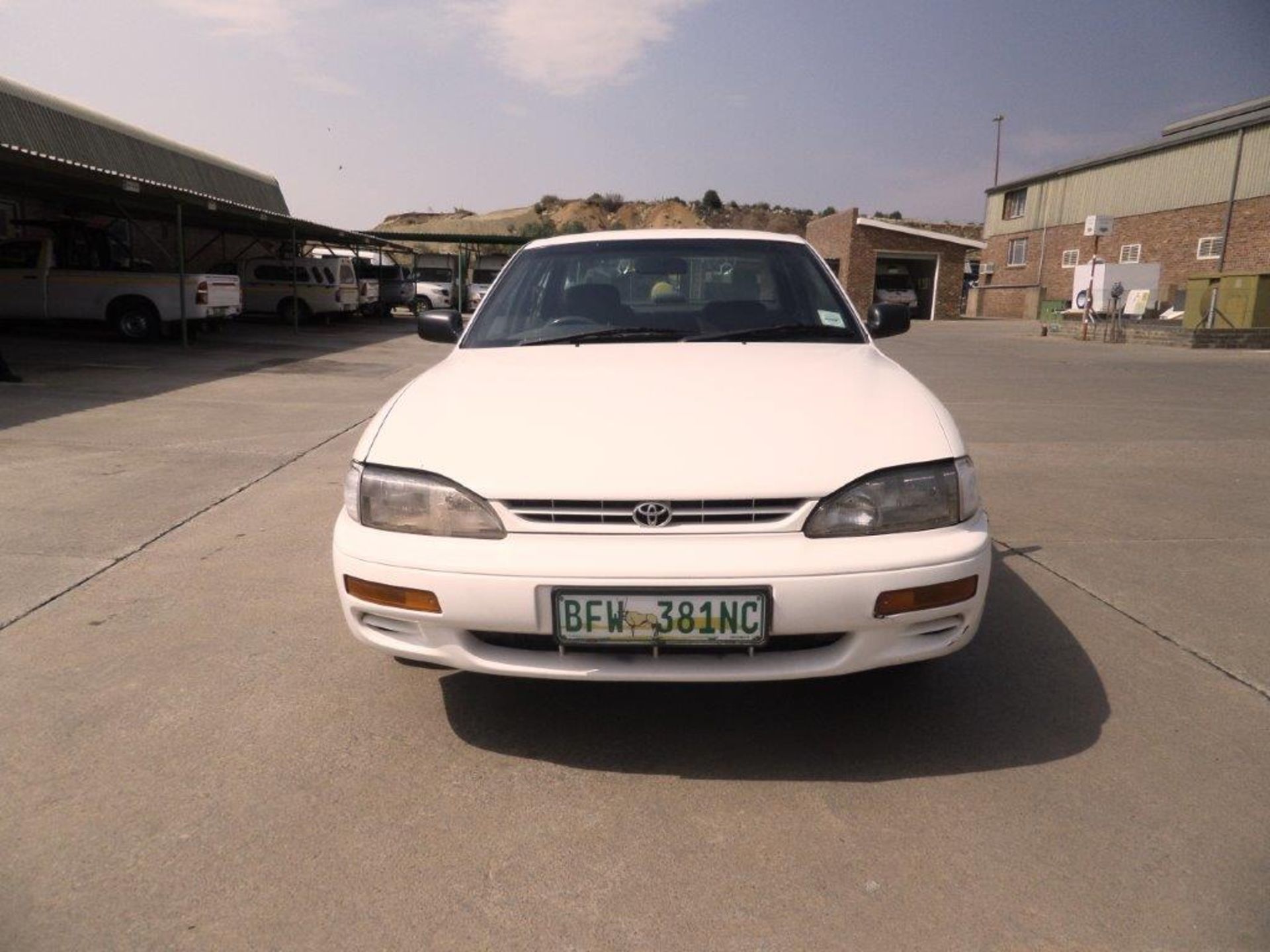 2000 Toyota Camry 2L I.S - Image 5 of 14