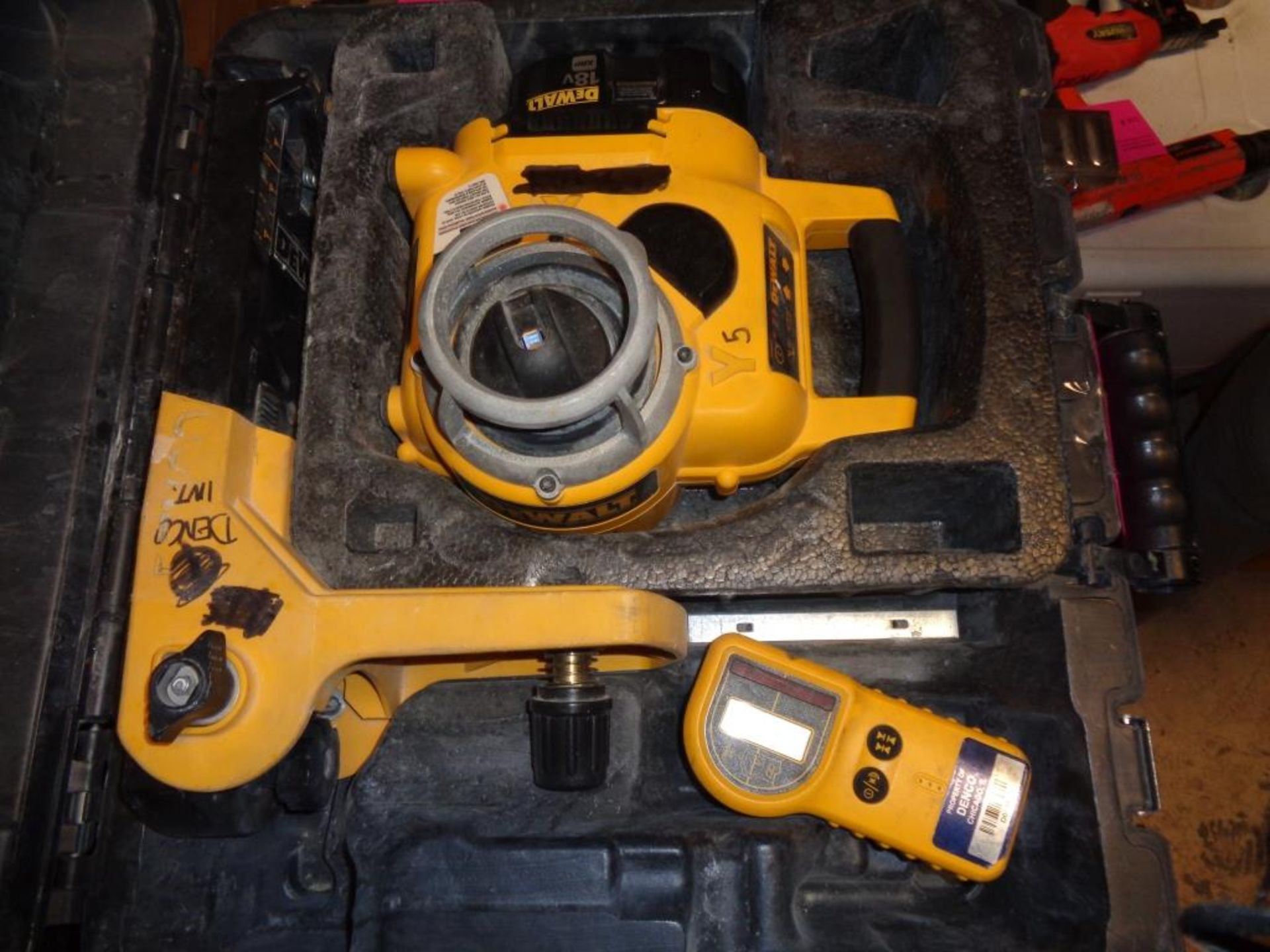 DEWALT ROTARY LASER MODEL DW077 WITH GUIDE AND LASER DETECTOR MODEL DW0772, REMOTE, WITH CASE