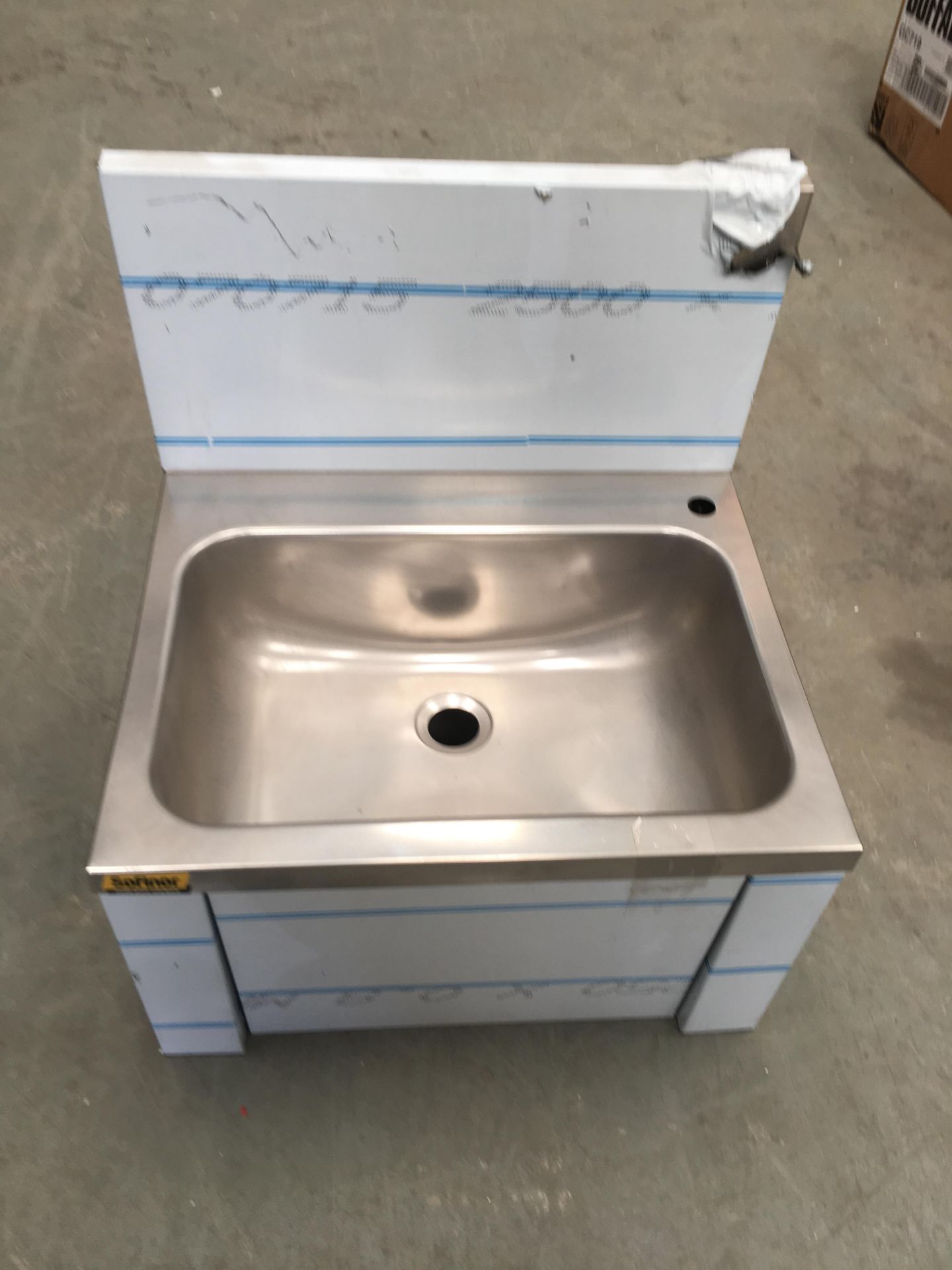 New Handwash Sink with High Backsplash