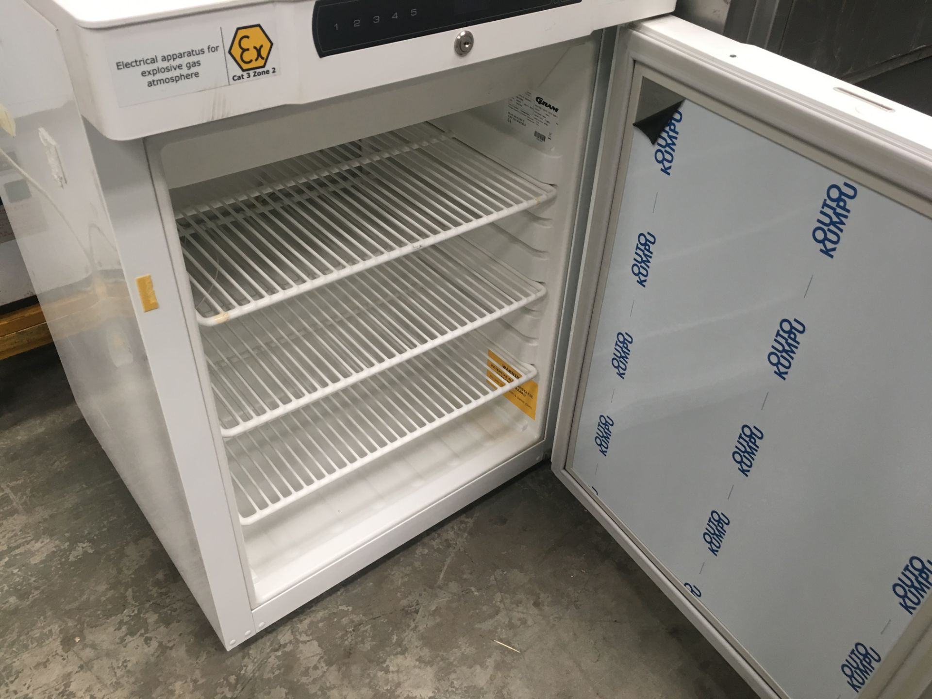 Gram Undercounter Commercial Fridge - Image 2 of 2