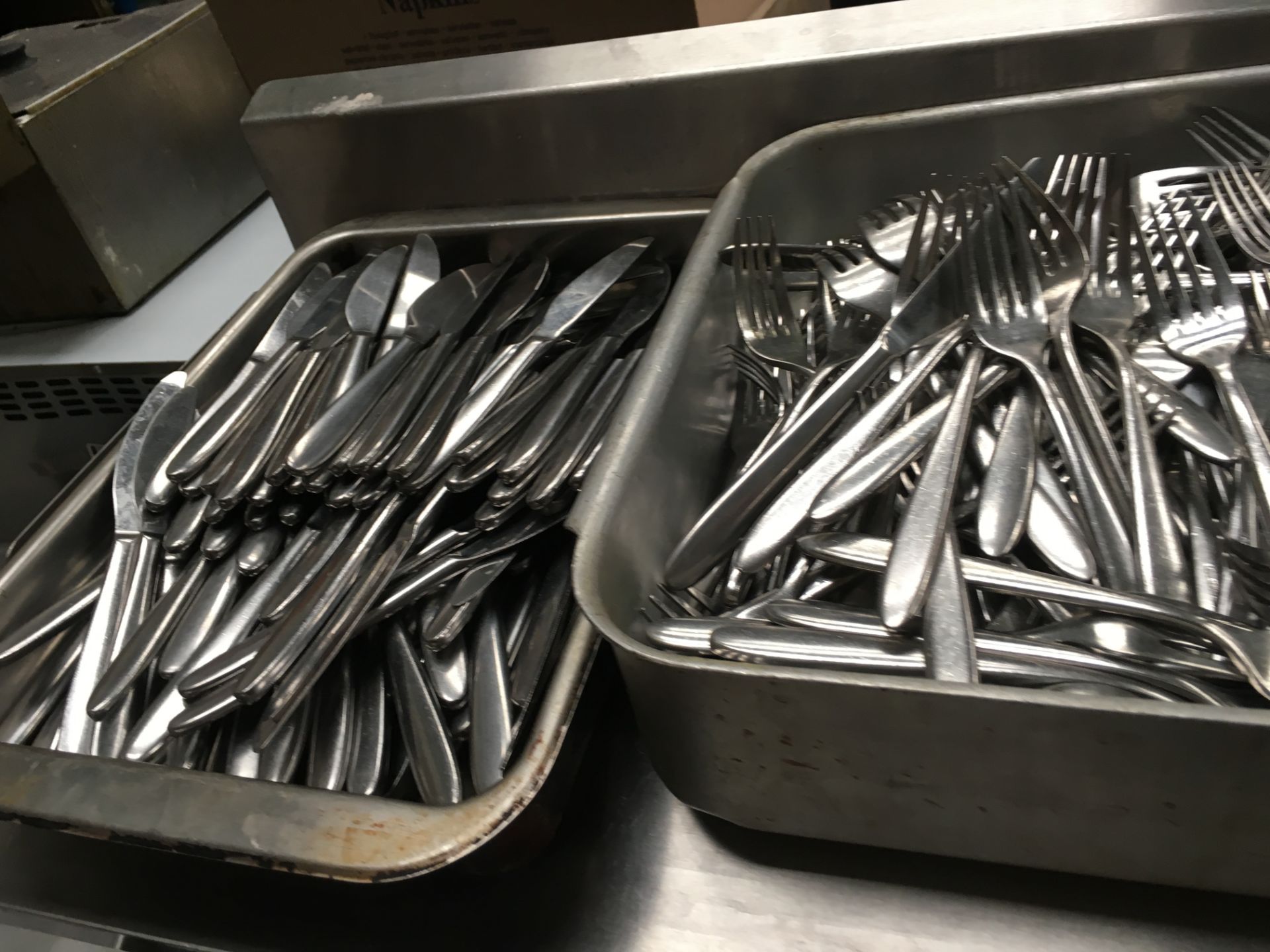 Very Large amount of Cutlery in 4 Containers - Image 2 of 5