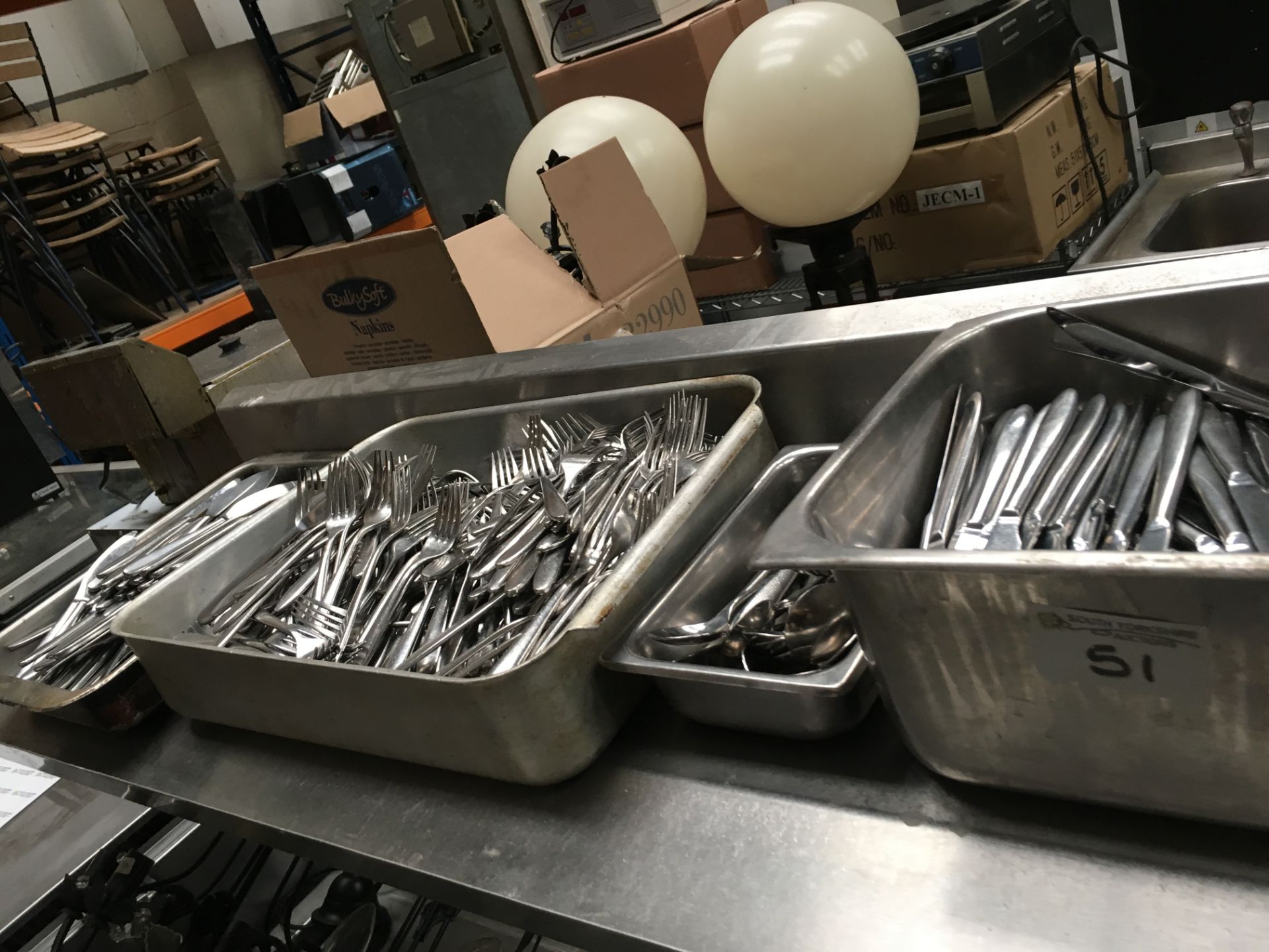 Very Large amount of Cutlery in 4 Containers