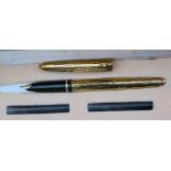 A Sheaffer Lady fountain pen, 8 skipset