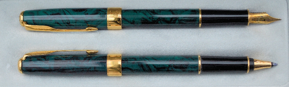 A Parker Sonnet fountain pen and roller ball, premier green laque, 18k nib