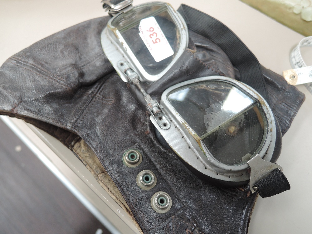 A pair of vintage flying goggles and a leather flying helmet - Image 2 of 4