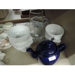 A selection of vintage ceramics including Farmhouse filter tea pot