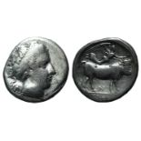 Campania, Neapolis, c. 300-275 BC. AR Didrachm (20mm, 6.97g, 3h). Diademed head of nymph r.; Artemis