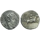 Augustus (27 BC - AD 14), Denarius, Lugdunum, 8-7 BC; AR (g 3,85; mm 18; h 5); AVGVST[VS] - DIVI