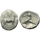 Apulia, Tarentum, Nomos, c. 302-280 BC; AR (g 7,80; mm 21; h 3); Horseman advancing l., crowning