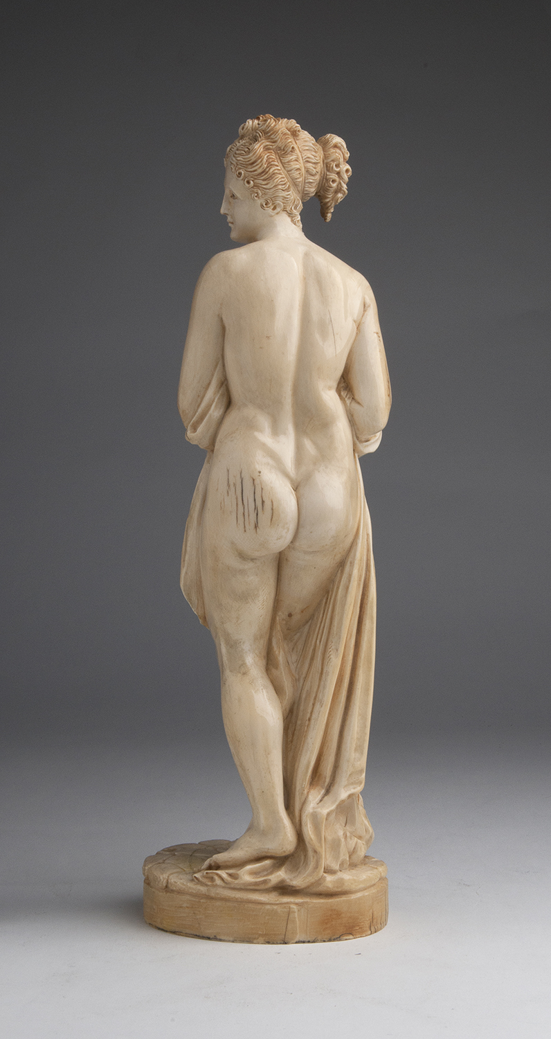 "Aphrodite Pudica". A carved ivory figure - France, 19th Century; ; 36.7 cm, 14 29/64 in high - Image 4 of 9