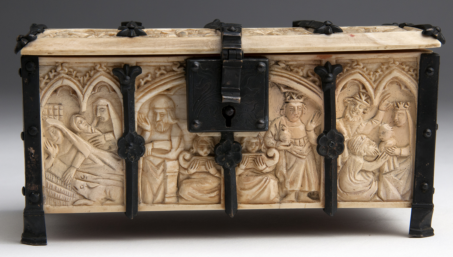 Casket with carved ivory panels depicting scenes from the Holy Scriptures - France, late 19th early; - Image 4 of 9