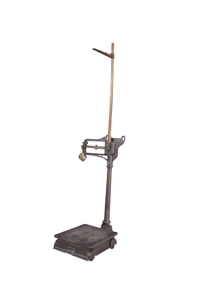 A LATE 19TH CENTURY CAST IRON FLOOR SCALES BY W&T AVERY OF BIRMINGHAM, measuring height and