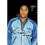 Football Autograph Eusebio World Cup 1966 - m/c photo with original autograph of the lat