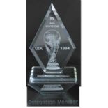 Worlod Cup 1994. Official Delgation Glasfigure - Glass figurine engraved "XV FIFA World Cup USA