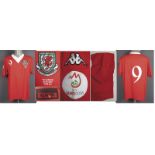 UEFA EURO 2008 match worn football shirt Wales - Original match worn shirt Wales with number 9. Worn