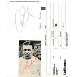 Autograph Football Hungary Ferenc Puskas - Ãbersetzen! auf einem Lufthansa Flugschein und weitere