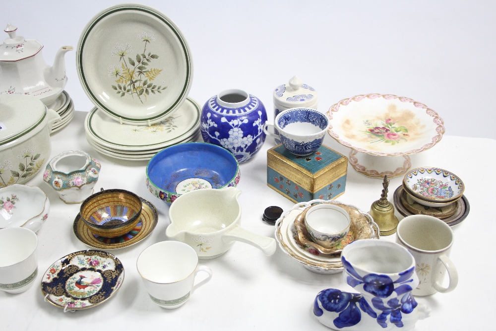 Sixteen items of Royal Doulton "Lambethware" pattern dinner & teaware; together with various items - Image 2 of 5