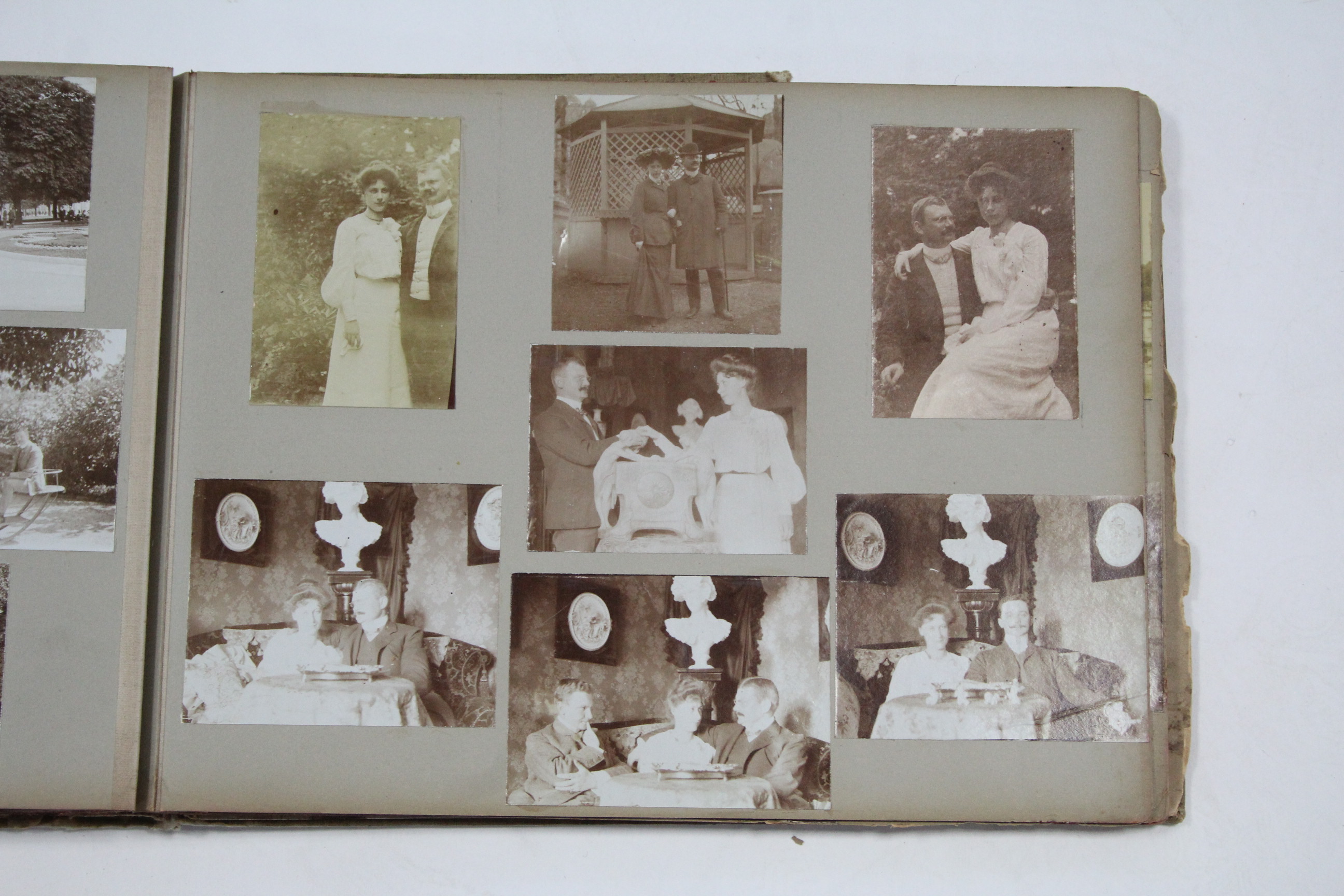 An early 20th century German family photograph album including numerous pre-WWI photographs & - Bild 9 aus 10