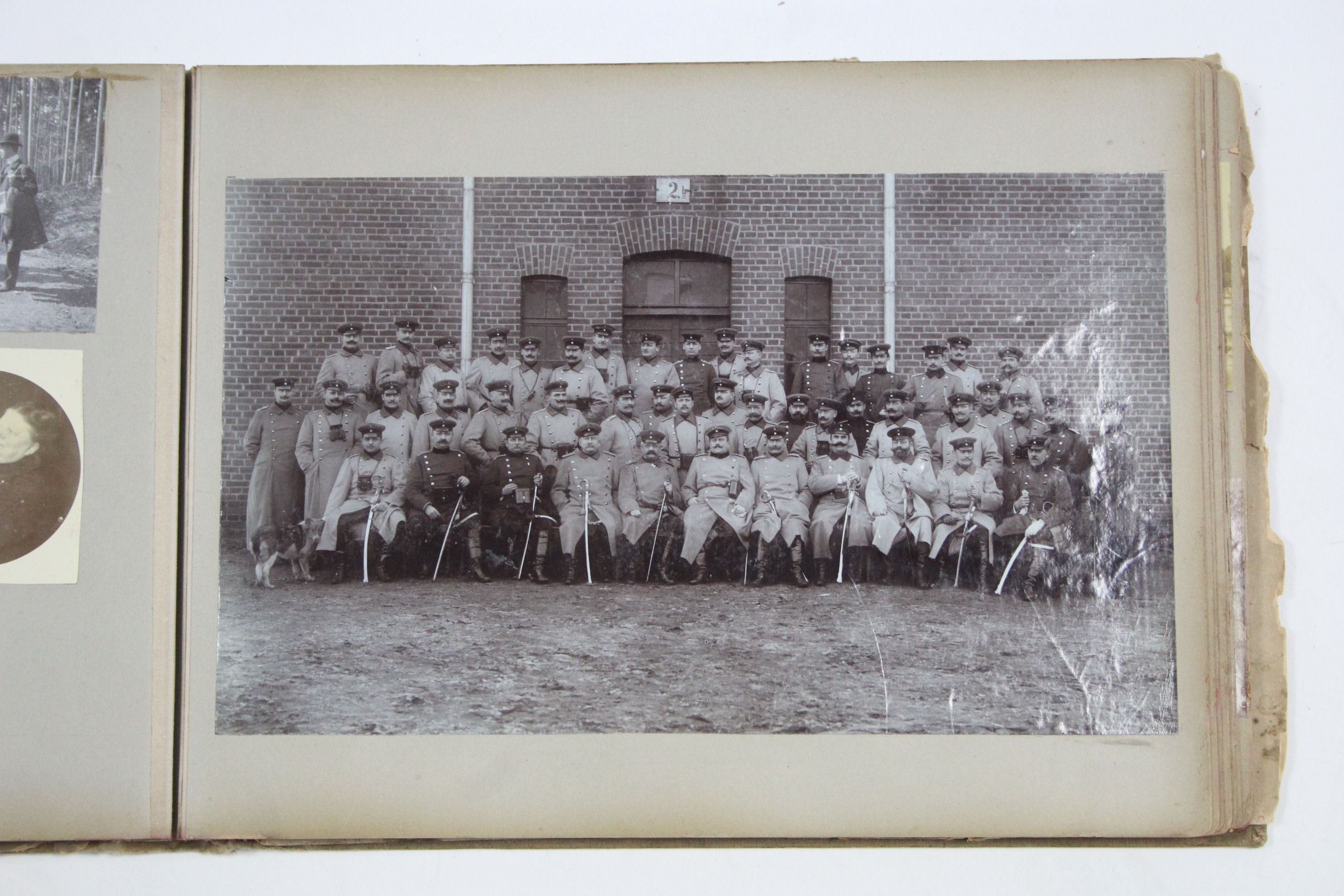 An early 20th century German family photograph album including numerous pre-WWI photographs & - Bild 6 aus 10